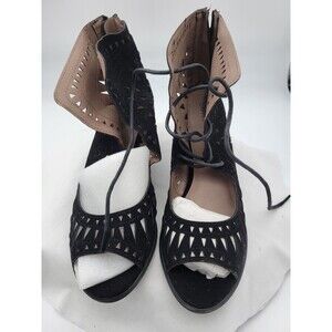Breckelle's Womens Gabby  Size 8 Black Suede Lace Up and back zipper